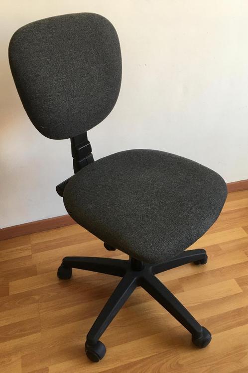 verstelbare bureaustoel met wielen, Huis en Inrichting, Bureaustoelen, Gebruikt, Bureaustoel, Grijs, Ophalen