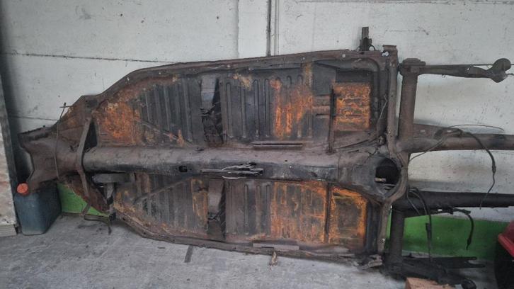 Chassis VW kever uit 1977 met papieren, Auto-onderdelen, Carrosserie, Oldtimer onderdelen, Volkswagen, Gebruikt, Ophalen