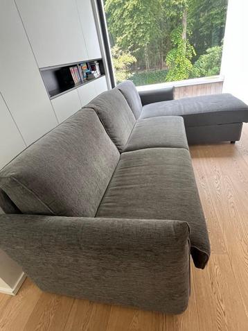 Zeer comfortabel en stevig zetelbed beschikbaar voor biedingen