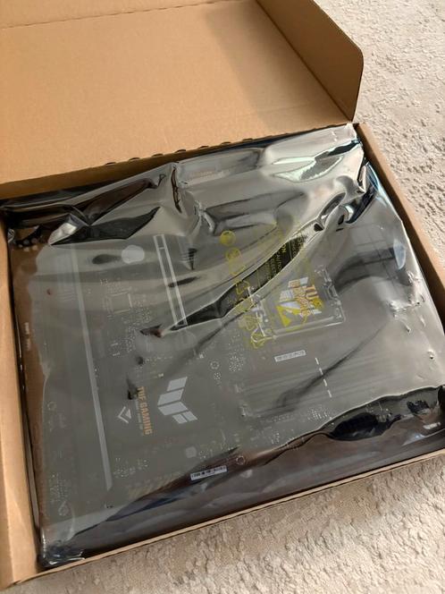 AsusTuf Gaming B760-Plus Wifi Ddr5!, Computers en Software, Moederborden, Zo goed als nieuw, Intel, DDR5, Ophalen
