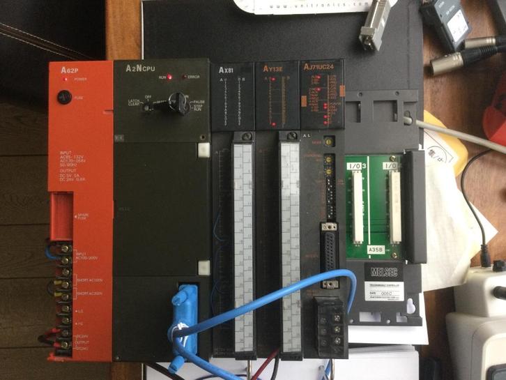 Mitsubishi PLC, Hobby en Vrije tijd, Elektronica-componenten, Gebruikt, Ophalen