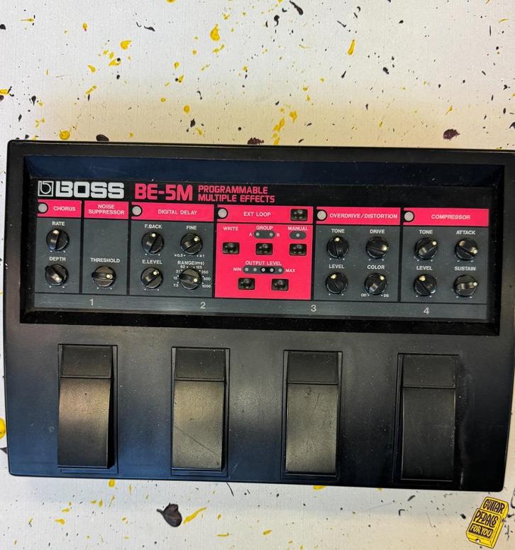 3YR Deal - Boss BE-5M Programmable Multiple Effect, Muziek en Instrumenten, Effecten, Gebruikt, Chorus, Compressor, Multi-effect