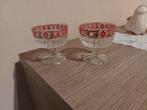 2 Dessert coupes / rode bloemetjes, goudkleurige deco, Verzenden