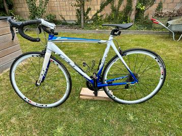 Gt koersfiets shimano 105 - Ideale instapfiets! beschikbaar voor biedingen
