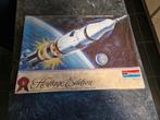Monogram Apollo Saturn V raket schaal 1/144, Neuf, Autres marques, Enlèvement ou Envoi, 1:144 à 1:200