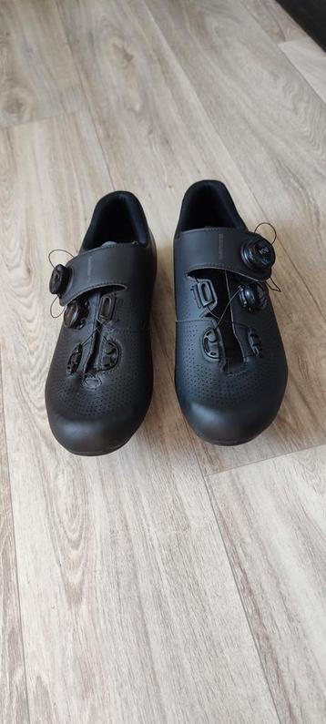 Shimano RC7 schoenen maat 43,met cleats beschikbaar voor biedingen
