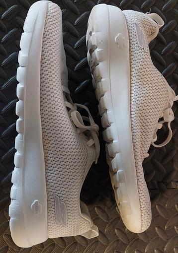 SKECHERS Air Cooled Arch Fit NIEUW maat 39,5, Ophalen of Verzenden, Nieuw