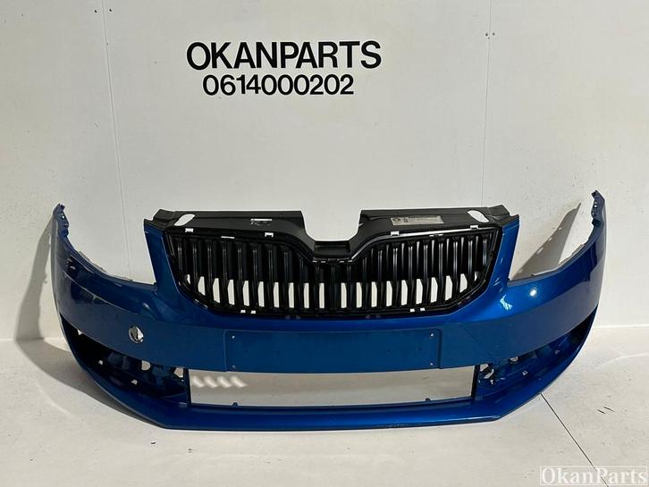 Skoda Octavia IV 5E voorbumper 5E0807221, Auto-onderdelen, Carrosserie, Bumper, Skoda, Voor, Gebruikt