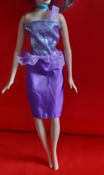 Robe mauve et brillante pour poupée barbie, Enlèvement ou Envoi, Utilisé, Poupée