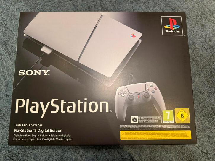 Playstation 5 Slim 30th anniversary edition, Games en Spelcomputers, Spelcomputers | Sony PlayStation 5, Nieuw, Playstation 5