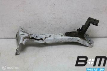 Spatbordhouder rechts Audi A3 8V 8V0821136B disponible aux enchères