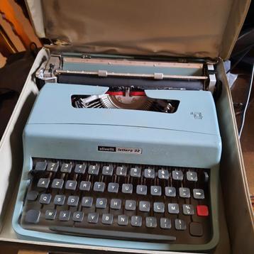 Machine à écrire  Olivetti Lettera 32 couleur verte, Divers, Machines à écrire, Enlèvement, Comme neuf