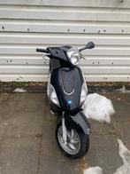 Piaggo fly (NL papieren), Fietsen en Brommers, Ophalen, Zo goed als nieuw, Fly