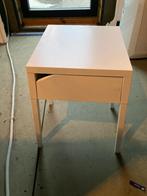 Table de chevet IKEA, Maison & Meubles, Moins de 45 cm, Enlèvement, Utilisé, Métal ou Aluminium
