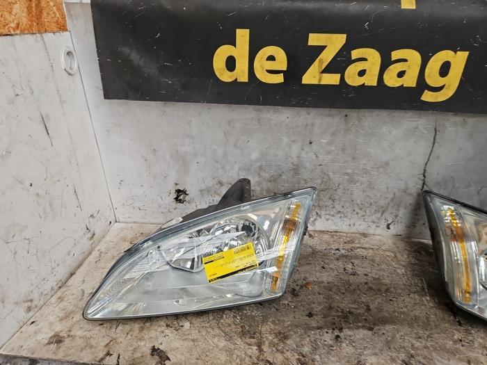 Koplamp links van een Ford Focus, Auto-onderdelen, Verlichting, Ford, Gebruikt, 3 maanden garantie, Ophalen of Verzenden