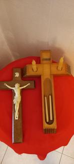 Oud uniek Frans kruisbeeld met lade, Antiek en Kunst, Antiek | Religieuze voorwerpen, Ophalen of Verzenden