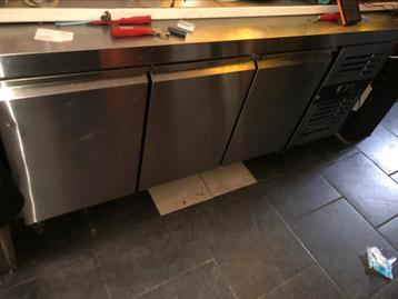 Table réfrigérateur en inox, Articles professionnels, Enlèvement, Utilisé, Mobilier en inox