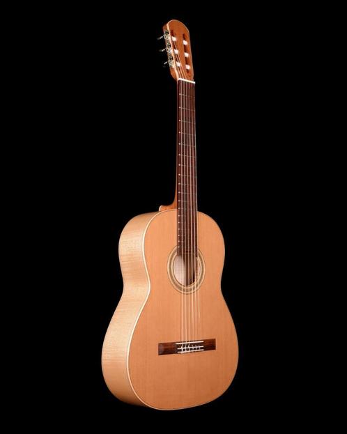 Klassieke Gitaar Gebasseerd Op J. L. Romanillos, Muziek en Instrumenten, Snaarinstrumenten | Gitaren | Akoestisch, Nieuw, Klassieke of Spaanse gitaar