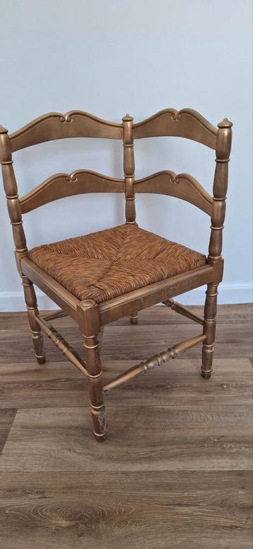 Chaise coin de feu chêne doré beschikbaar voor biedingen