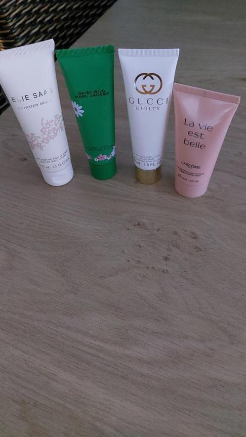Lotions parfumées pour le corps (voir description)., Handtassen en Accessoires, Uiterlijk | Lichaamsverzorging, Nieuw, Bodylotion, Crème of Olie