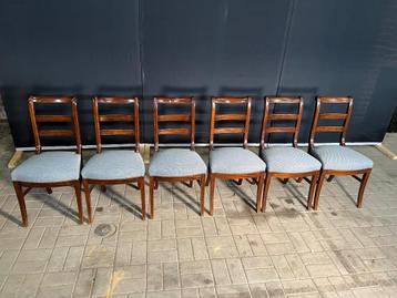 Stoelen in massief mahoniehout, uniek beschikbaar voor biedingen