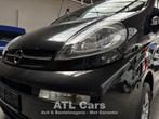Opel Vivaro 2.5DIESEL| DUBBEL CABINE| LICHTE VRACHT| TREKHAA, Auto's, Bestelwagens en Lichte vracht, Stof, 4 cilinders, Zwart