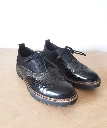 Marco Tozzi Zwarte Veterschoenen maat 37 beschikbaar voor biedingen