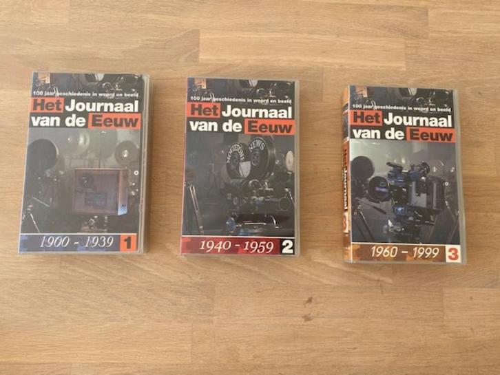 VHS-cassettes JOURNAAL VAN DE EEUW, Verzamelen, Film en Tv, Zo goed als nieuw, Tv, Overige typen, Ophalen