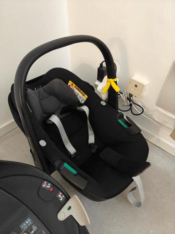 Maxi Cosi Pebble S + Familyfix 360  beschikbaar voor biedingen