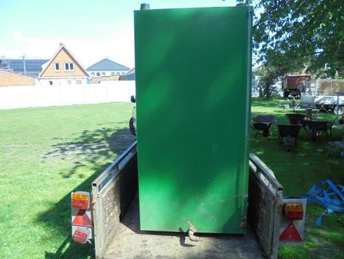 Rechthoekige olietank van 2000 liter, Doe-het-zelf en Bouw, Verwarming en Radiatoren, Zo goed als nieuw, Ophalen