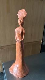 Beelsculptuur in Klei Afrikaanse vrouw, Antiquités & Art, Art | Sculptures & Bois, Enlèvement