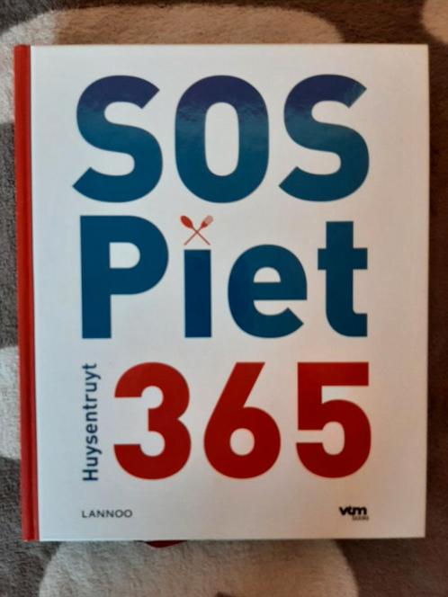 Piet Huysentruyt - SOS Piet 365 NIEUW, Boeken, Kookboeken, Zo goed als nieuw, Ophalen of Verzenden