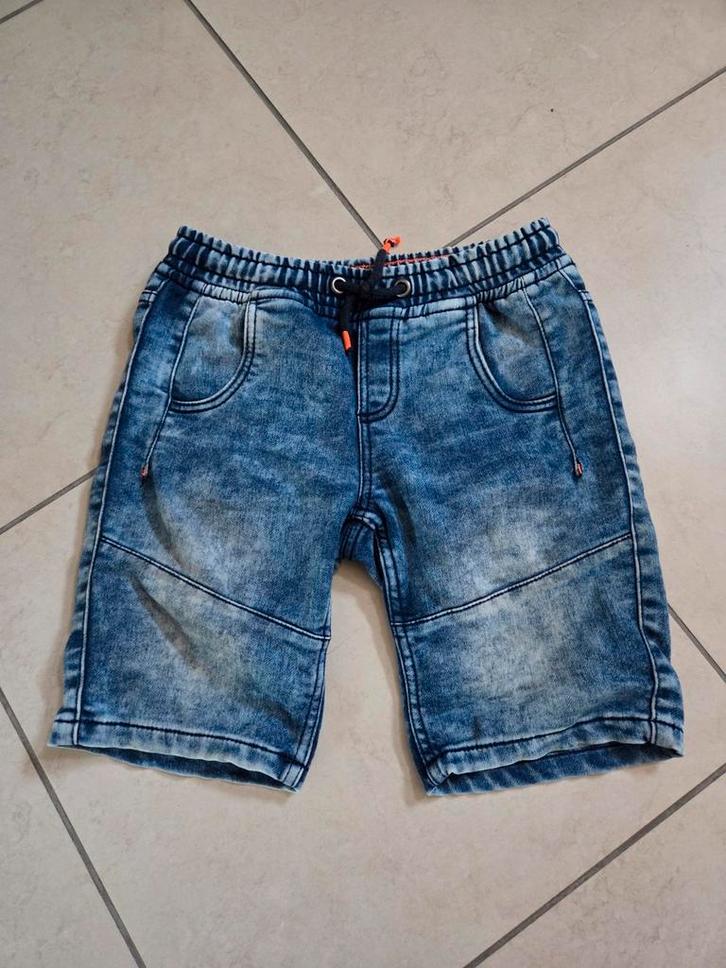 Korte jeans broek chapter young maat 140, Enfants & Bébés, Vêtements de bébé | Taille 74, Comme neuf, Garçon, Pantalon, Enlèvement ou Envoi