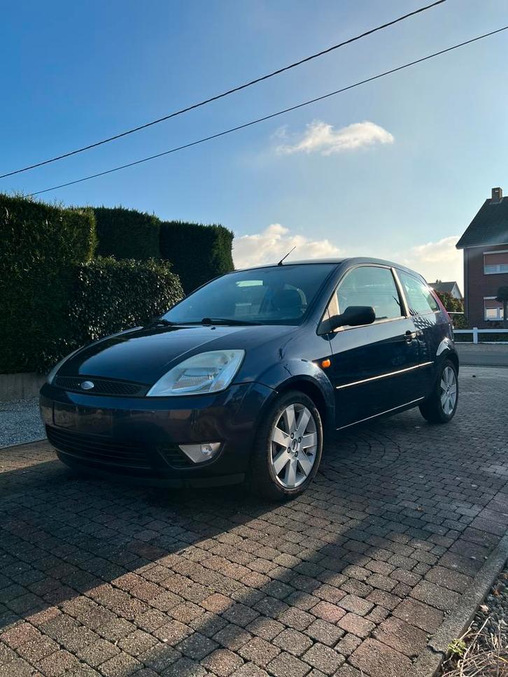 Ford fiesta, Auto's, Ford, Particulier, Fiësta, ABS, Airbags, Airconditioning, Climate control, Elektrische ramen, Radio, Benzine