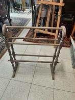 Porte serviette en bois patiné, Enlèvement, Serviette