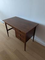Vintage bureau, Huis en Inrichting, Bureaus, Ophalen, Gebruikt, Bureau