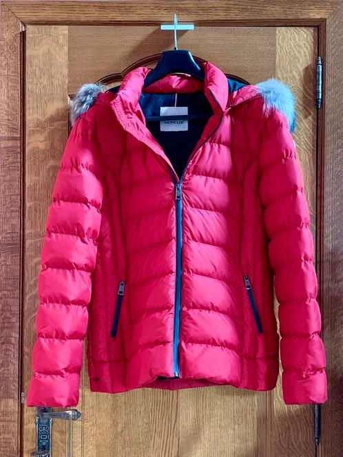 Jas Moncler, Kleding | Dames, Jassen | Winter, Nieuw, Maat 38/40 (M), Rood, Ophalen of Verzenden