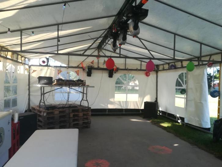 Verhuur -Discobar–geluid-feestverlichting-moving head-DJ, Hobby & Loisirs créatifs, Articles de fête | Location, Comme neuf, Enlèvement