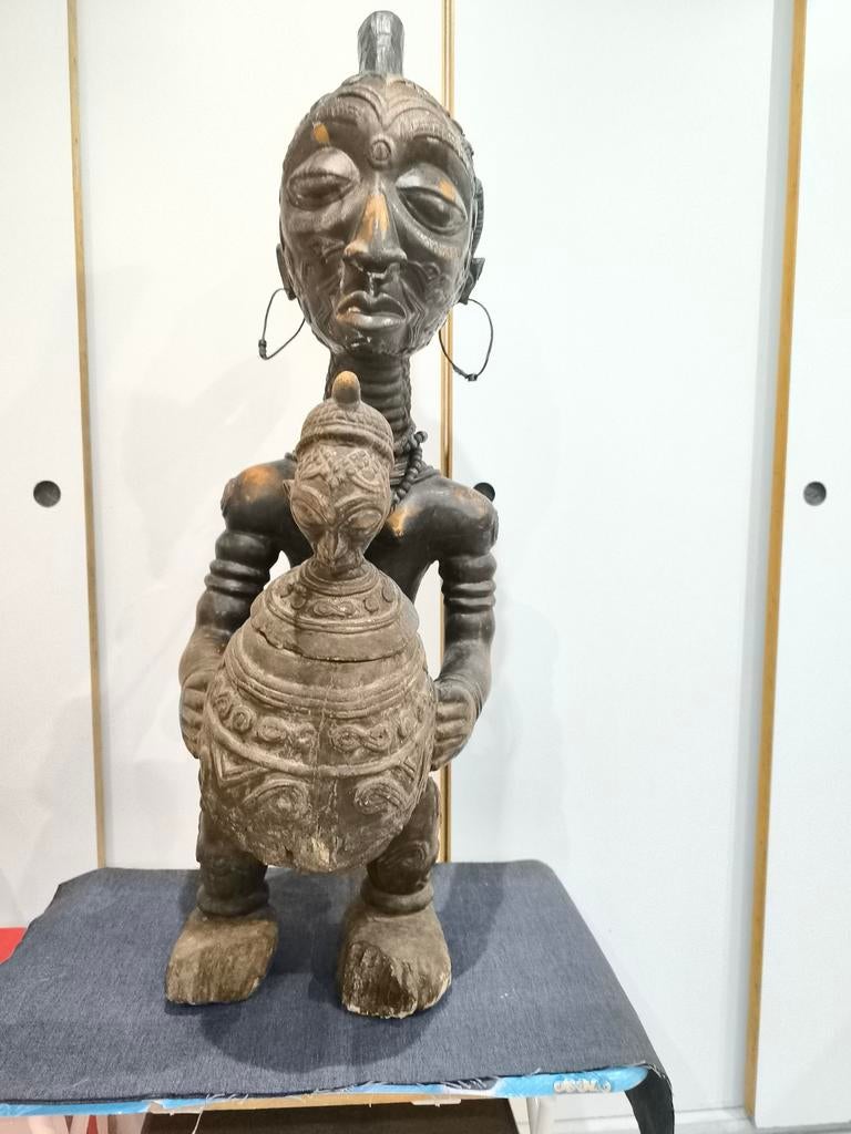 Groot afrikaans beeld, Ophalen