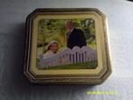 Blikken koekjesdoos Koning Albert II en Paola, Enlèvement ou Envoi, Comme neuf, Autres types