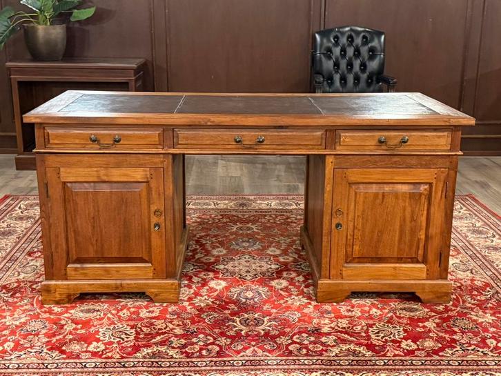 Klassiek Engels bureau #470, Huis en Inrichting, Bureaus, Zo goed als nieuw, Bureau, Ophalen of Verzenden