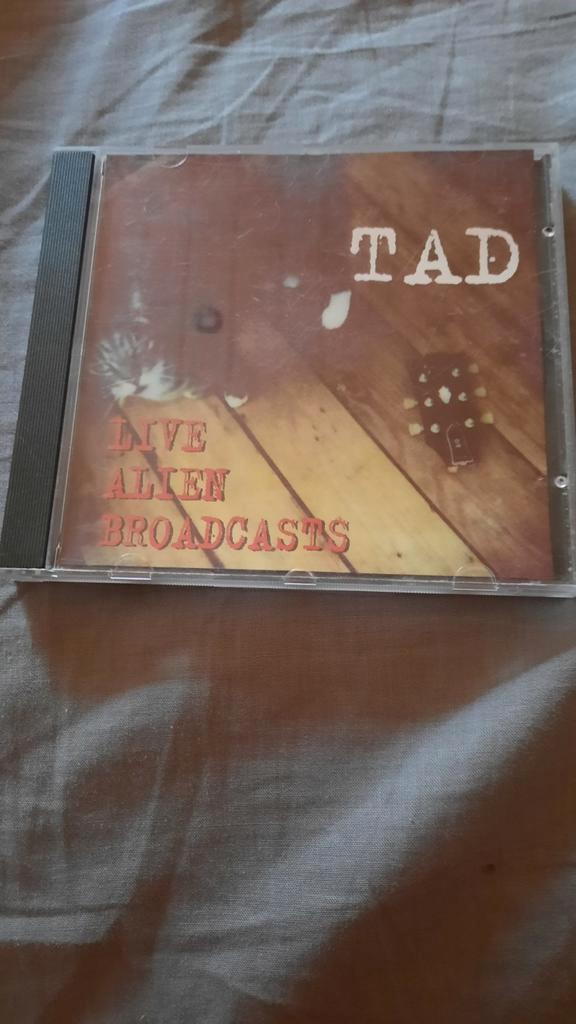 TAD    Live Alien Broadcasts  (1994), Cd's en Dvd's, Cd's | Hardrock en Metal, Zo goed als nieuw, Ophalen of Verzenden