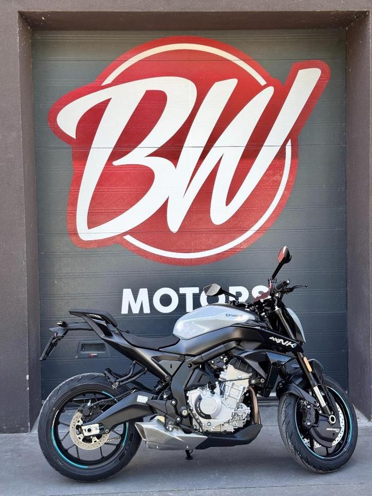 CF Moto 675NK Tundra Grey @ BW Motors Mechelen, Motoren, Motoren | CFMOTO, Bedrijf, Naked bike, meer dan 35 kW, 3 cilinders, Motorrijbewijs A