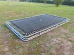 Akrobat trampoline 520x305 “flat to the ground”, Ophalen, Zo goed als nieuw