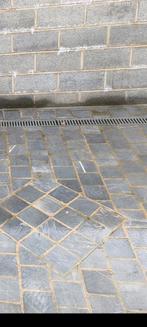 Dalle en pierre bleue, Enlèvement, Comme neuf