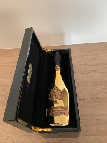 Champagne Armand De Brignac Gold beschikbaar voor biedingen