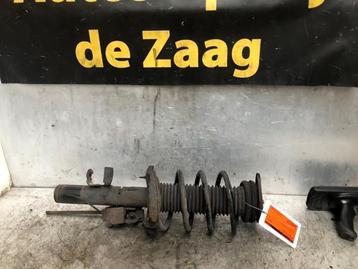 Schokdemperpoot links-voor van een Ford Focus beschikbaar voor biedingen