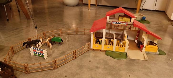 Playmobil manege 4190, Kinderen en Baby's, Speelgoed | Thomas de Trein, Ophalen of Verzenden