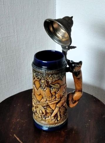 oude bierpot / bierpul met tinnendeksel beschikbaar voor biedingen