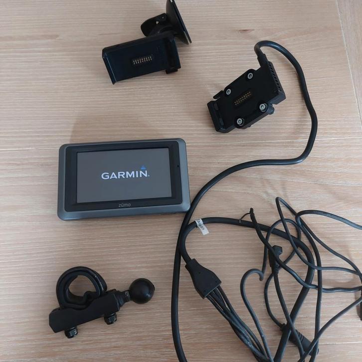 GARMIN ZÜMO 660 GPS: Navigatiesysteem met breed scherm,, Motoren, Accessoires | Navigatiesystemen, Zo goed als nieuw, Ophalen